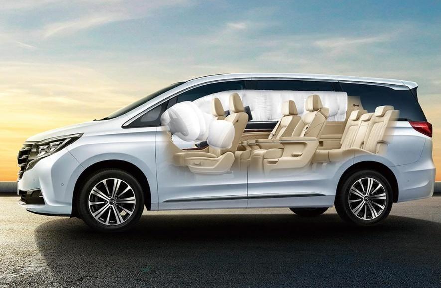 星空综合-吉林省长白山保护开发区管理委员会王子联书记等一行领导莅临泛华集团(图2) 星空综合